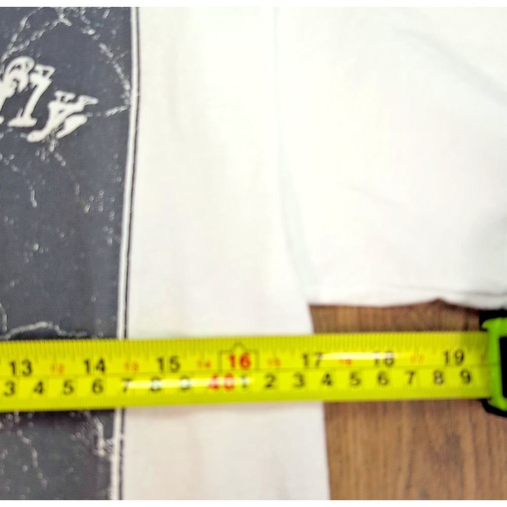 Muhammad Ali T-Shirt Mens S Small 100% Cotton White Sting Like a Bee Daily Shirt - Picture 3 of 5
